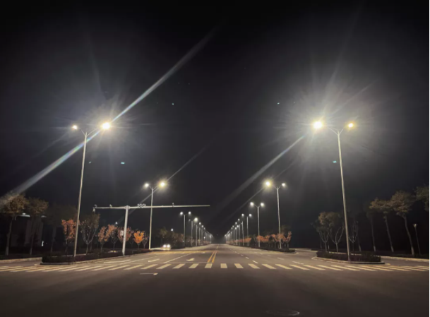 文明創(chuàng)建我先行——市產投集團積極組織參加全市志愿服務集中示范活動(圖4)